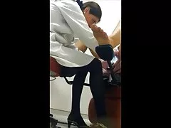 Una ardiente bimbo sexo casero con mi suegra con grandes tetas está chupando una polla muy bien