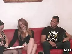 La diva del porno Ava Addams tiene videos caseros de peruanas formas increíbles y folla en la oficina