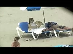 Chica sabe que el amigo de su marido es duro para ella y xnxx maduras caseros tiene sexo con él