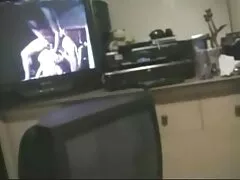 La chica videos caseros jovenes de ratón de biblioteca tiene interacción genital con su compañera de clase
