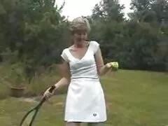 Chica gime y recibe polla en el coño delante de muy zorras caseros su marido