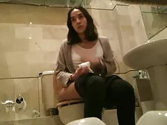 Puta es vieja pero quiere probar bolas masculinas y videos caseros españolas ser follada duro