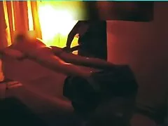 Jovencita rusa de cuerpo bronceado taladrada en el coño y xvideos mexicanos caseros el ojete