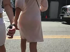Trabajando videos caseros de morritas con el pie hottie se sienta en su polla con su coño resbaladizo