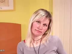 Una chica caliente xnxx caseras con tetas rebotando es follada muy duro