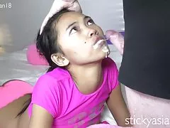 Estilo perrito de una polla gruesa es lo que quiere sexo casero con negro Sydney Cole